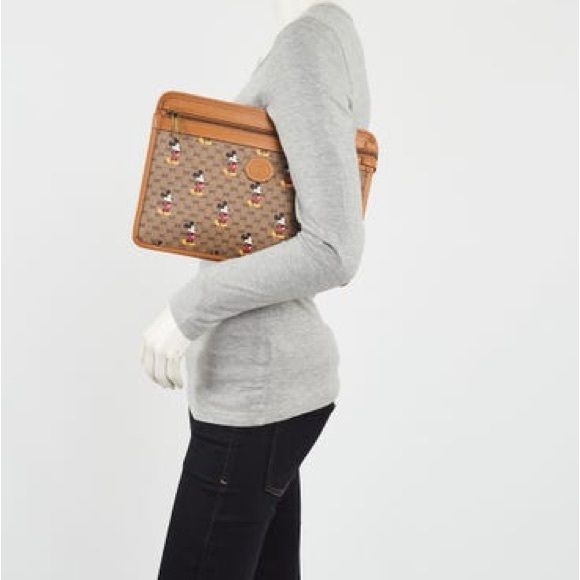 New Gucci X Disney GG Canvas Mickey Mouse Pouch Clutch Bag - Picture 4 of 16